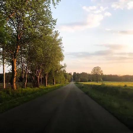 Siedlisko Barycz Kolonia, Dom Caloroczny Na Wylacznosc - 50 M2 6 Osobowy Z 2 Pokojami, Teren 2 Hektary Wsrod Lasow I Lak Zwolen (Zwolen)