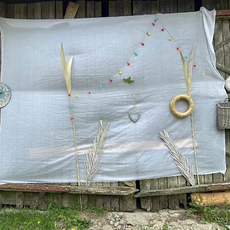 Siedlisko Barycz Kolonia, Dom Caloroczny Na Wylacznosc - 50 M2 6 Osobowy Z 2 Pokojami, Teren 2 Hektary Wsrod Lasow I Lak Zwolen (Zwolen)