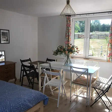 Lägenhet Siedlisko Barycz Kolonia, Dom Caloroczny Na Wylacznosc - 50 M2 6 Osobowy Z 2 Pokojami, Teren 2 Hektary Wsrod Lasow I Lak Zwolen (Zwolen)