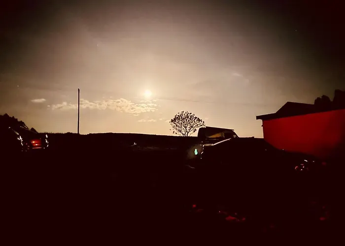 Siedlisko Barycz Kolonia, Dom Caloroczny Na Wylacznosc - 50 M2 6 Osobowy Z 2 Pokojami, Teren 2 Hektary Wsrod Lasow I Lak Zwolen (Zwolen)