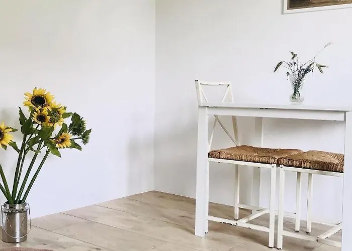 Siedlisko Barycz Kolonia, Dom Caloroczny Na Wylacznosc - 50 M2 6 Osobowy Z 2 Pokojami, Teren 2 Hektary Wsrod Lasow I Lak *