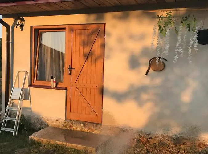 דירה Siedlisko Barycz Kolonia, Dom Caloroczny Na Wylacznosc - 50 M2 6 Osobowy Z 2 Pokojami, Teren 2 Hektary Wsrod Lasow I Lak Zwolen (Zwolen)