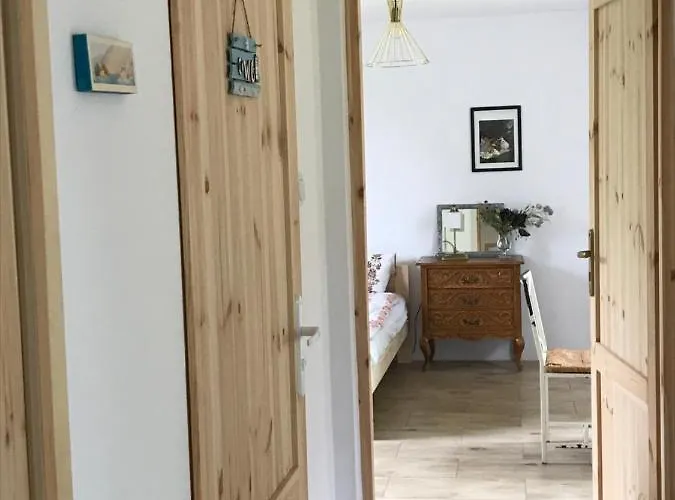 דירה Siedlisko Barycz Kolonia, Dom Caloroczny Na Wylacznosc - 50 M2 6 Osobowy Z 2 Pokojami, Teren 2 Hektary Wsrod Lasow I Lak